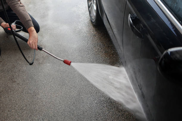 Best Roof Power Washing Services  in Lawrenceburg, KY